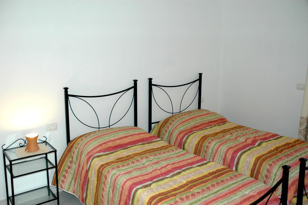 Holiday Homes Stella Marina San Teodoro  Quarto foto